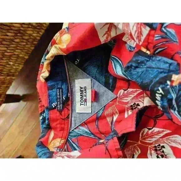 Tommy Hilfiger Classic Fit Stretch Tropical Button Up Hawaiin Shirt Men' Size L - Picture 8 of 11